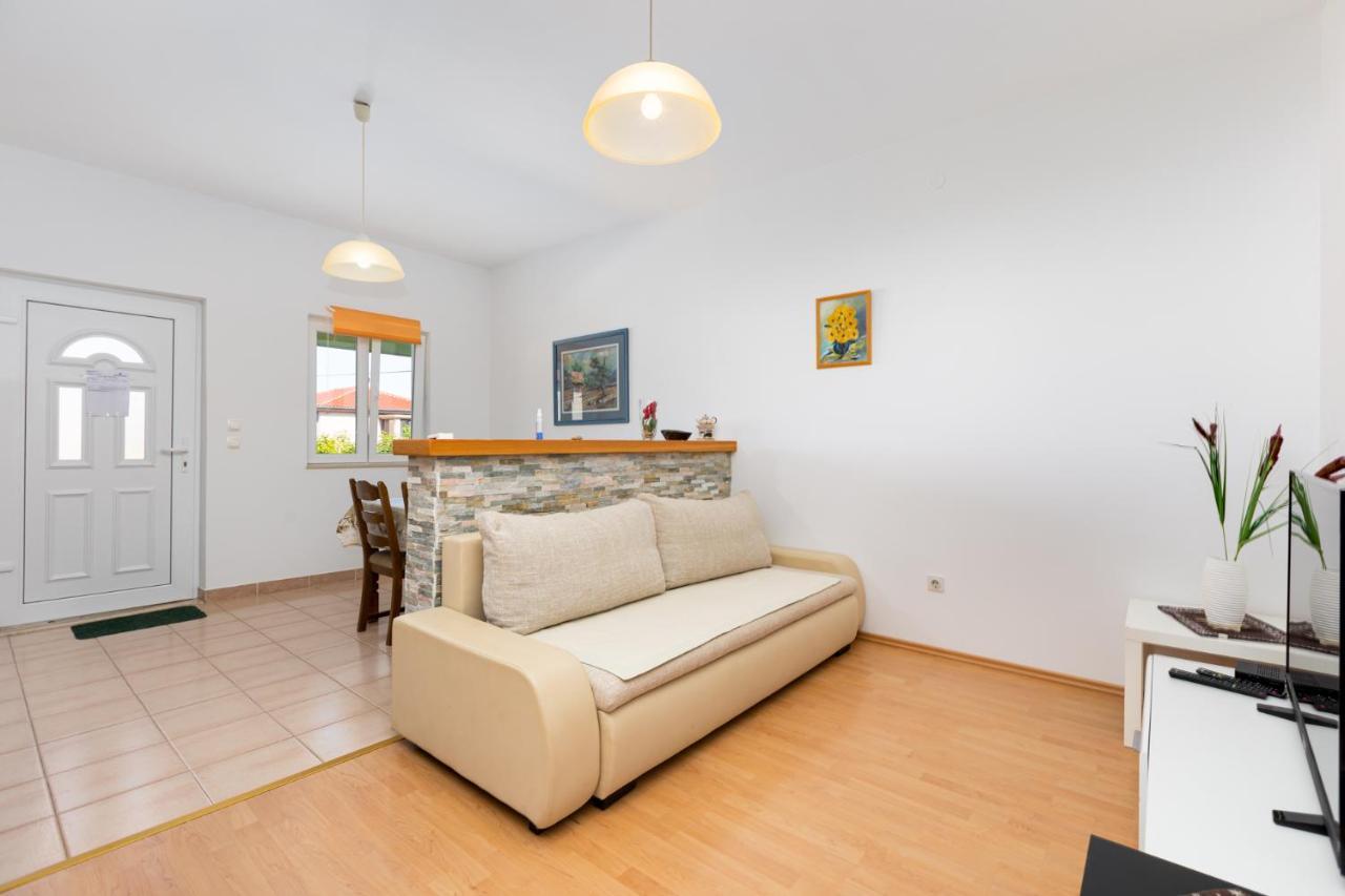 Apartments Vesna Punat Eksteriør billede